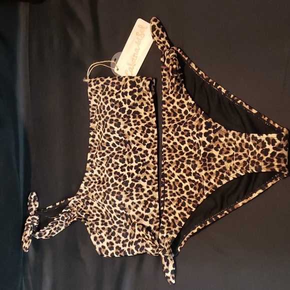 Cabana del Sol leopard print one- shouldered bikini, size small - Picture 1 of 7